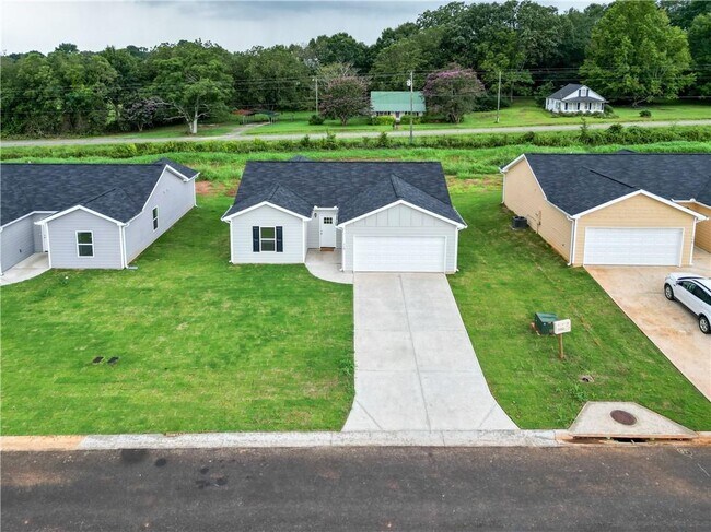 Building Photo - 110 ADALINE COURT