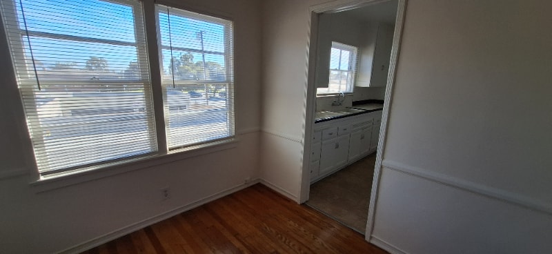 Building Photo - 726-C S Old Ranch Rd