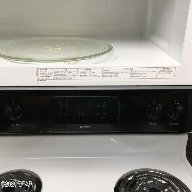 Building Photo - 1025 W 19th St