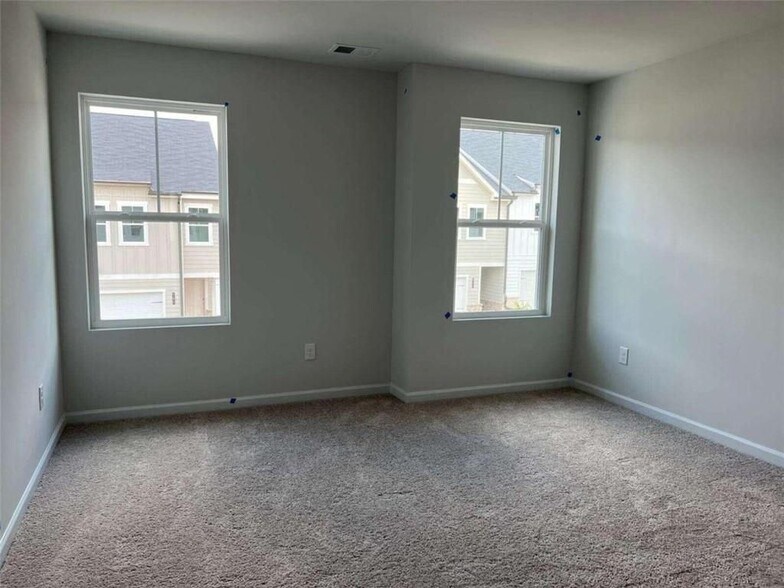 Building Photo - 420 Pt Pl Dr