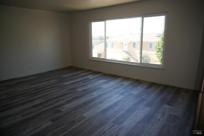 Building Photo - 142 El Poco Pl