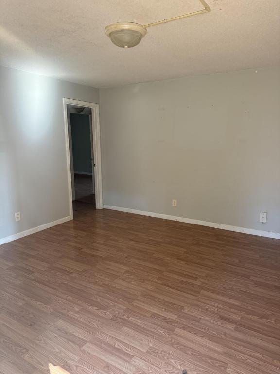 Building Photo - 2030 Ridgeview Dr NW