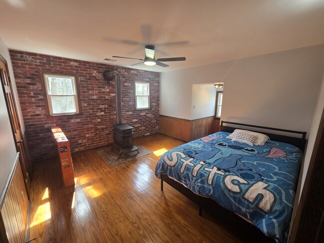 Building Photo - 125 Lone Eagle Way