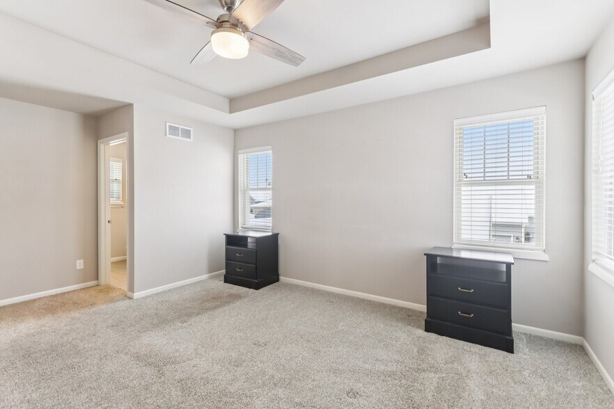 Building Photo - 204 Sugar Maple Ln
