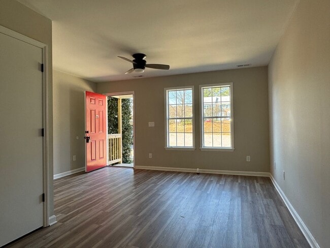 Building Photo - 4218 Kaplan Dr