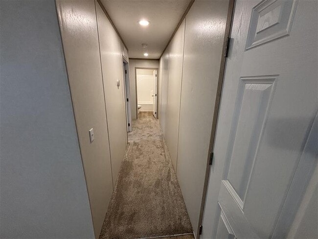 Building Photo - 36 Grant St