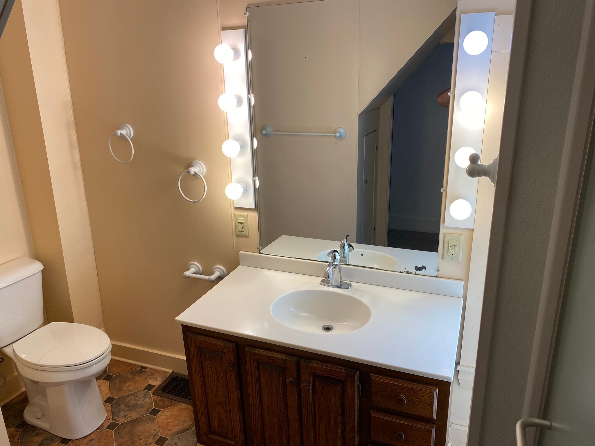 bathroom - 210 Center St