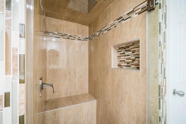 Building Photo - 21203 Park Brook Dr