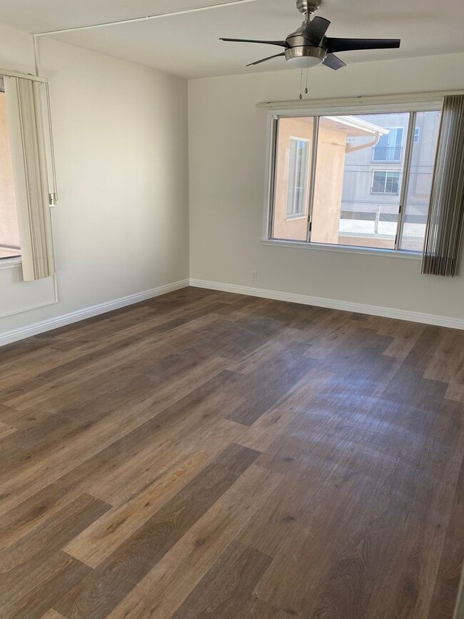 Interior Photo - s7421