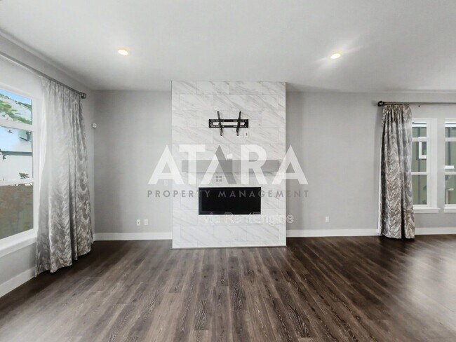 Building Photo - 9167 S Galette Ln