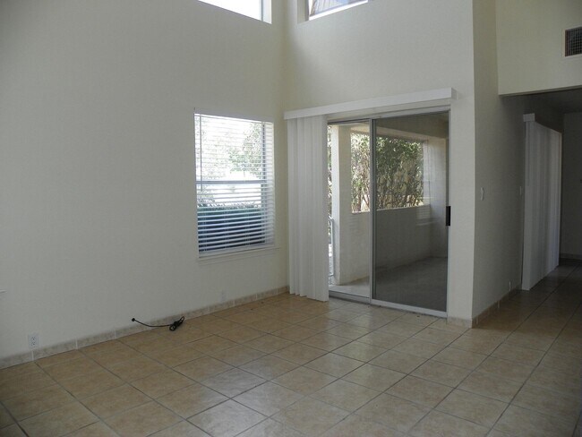 Building Photo - 3093 La Mirage Ct SE