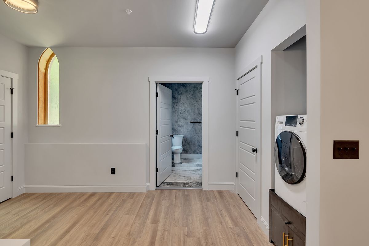 Building Photo - 36 Pawling Ave