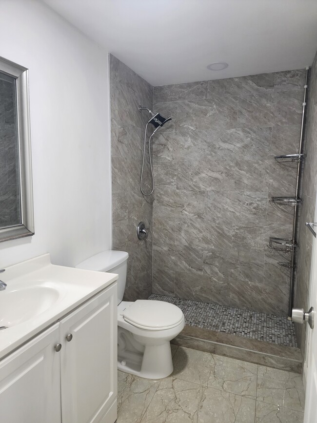 Bathroom - 13700 SW 62nd St