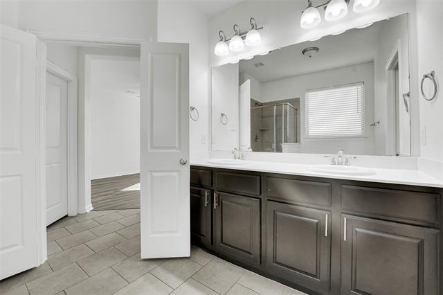 Building Photo - 309 Emerald Creek Dr