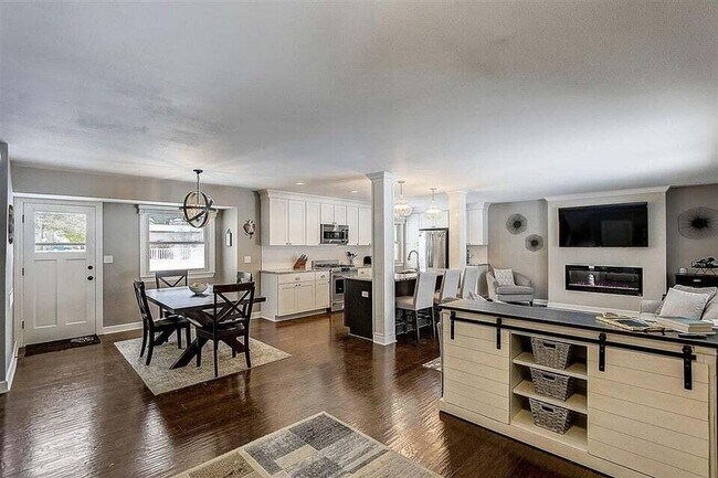 Building Photo - 21810 Locksley Ln