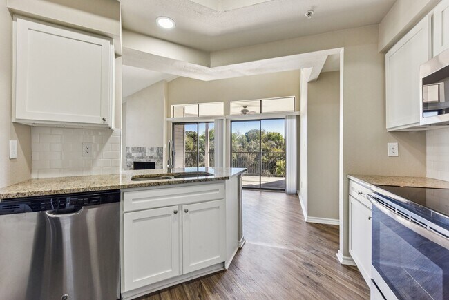 Floorplan - Waters Edge Apartment Homes