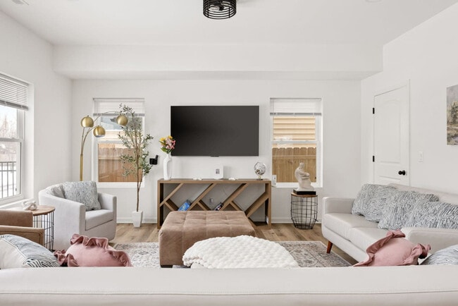 Building Photo - 35 Keystone Ave