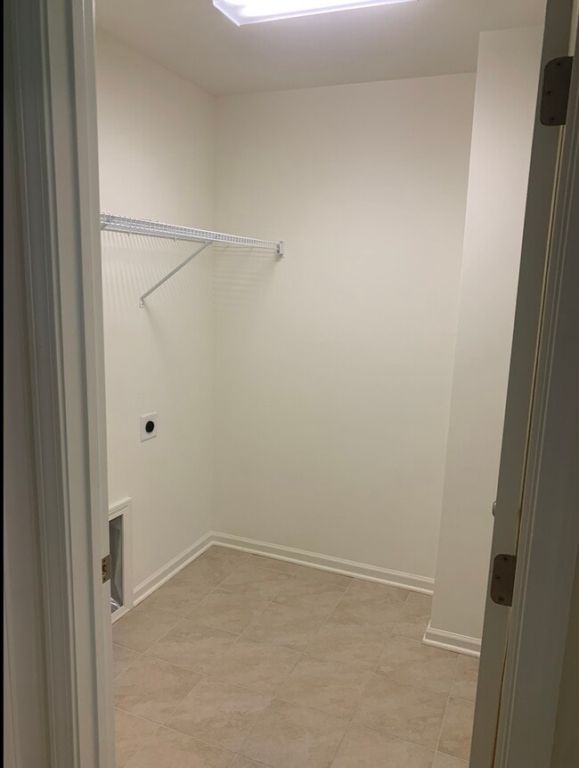 Building Photo - 3512 Slippery Elm Dr