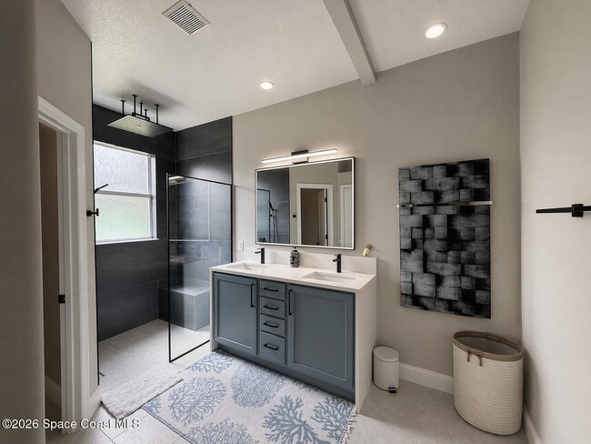 Building Photo - 631 Waterside Cir