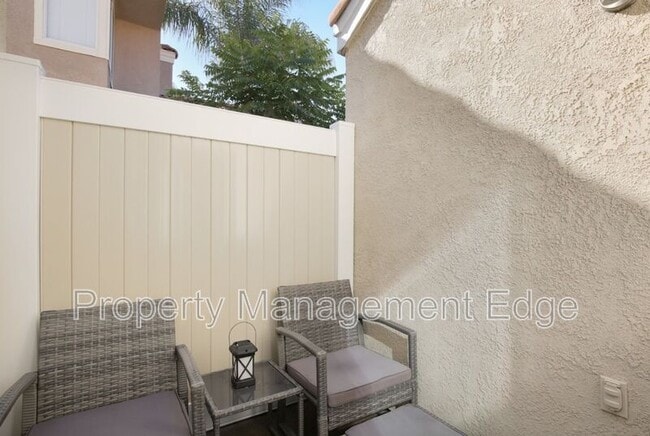 Building Photo - 41172 Geranio Cir