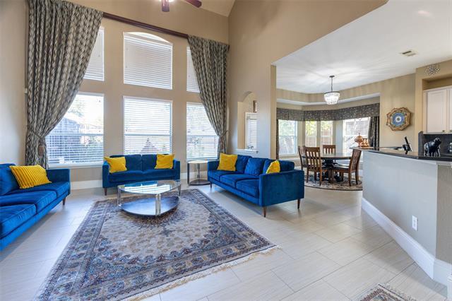 Primary Photo - 9216 Sterling Gate Dr