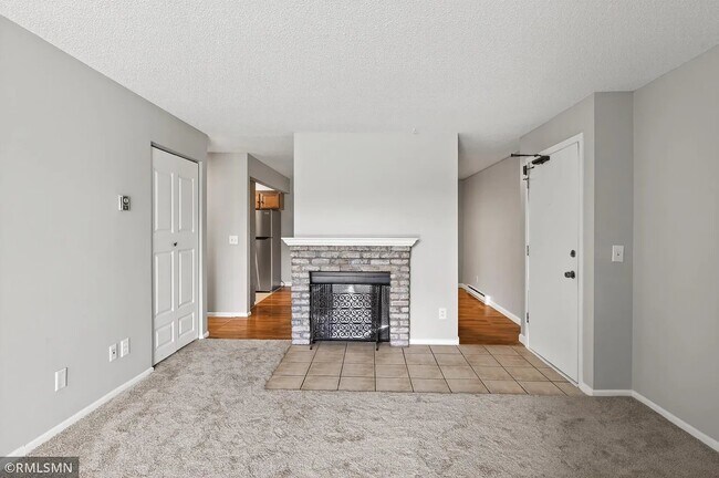 Building Photo - 400 Shelard Pkwy