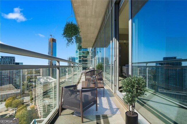 Building Photo - 1065 Peachtree St NE