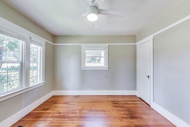 Building Photo - 2 Bedroom, 1 Bath + Office - Downtown Palo...