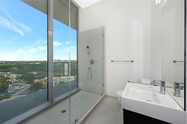 Building Photo - 2669 S Bayshore Dr