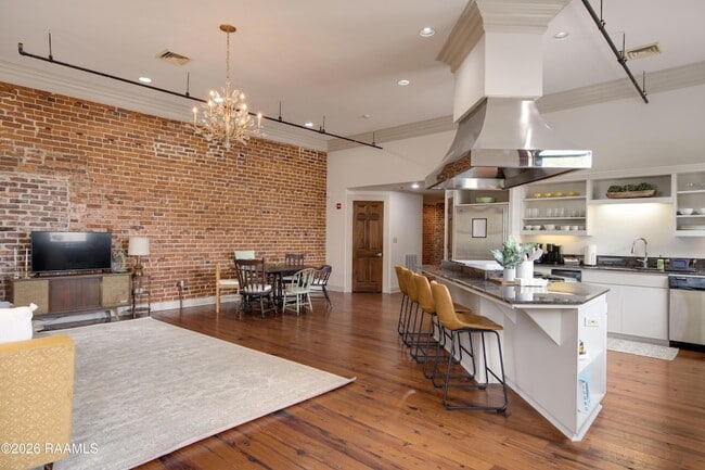 Building Photo - 500 Jefferson St