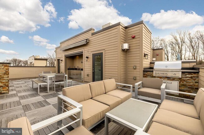 Building Photo - 153 Winsome Cir