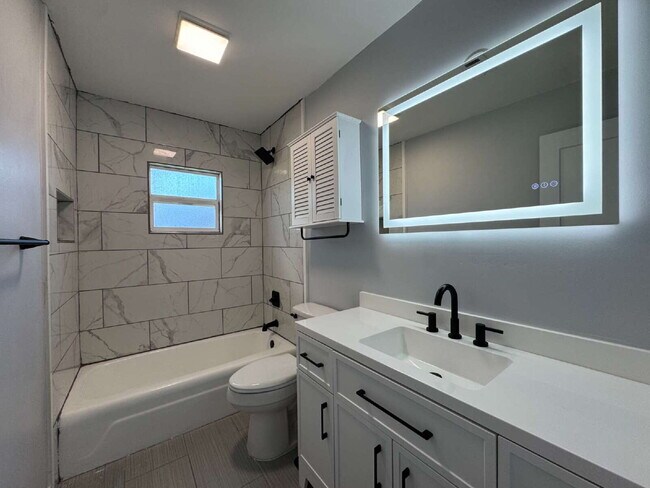 Building Photo - 1220 Tennessee Ave