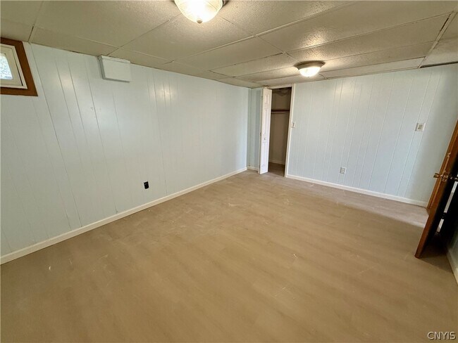 Building Photo - 111 Deborah Dr