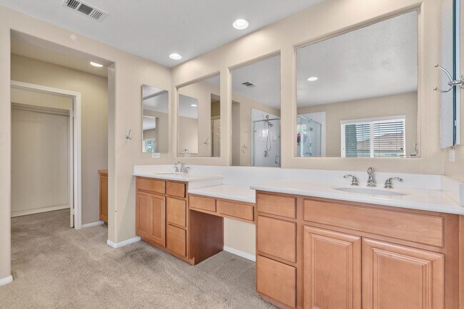 Building Photo - 33822 Temecula Creek Rd