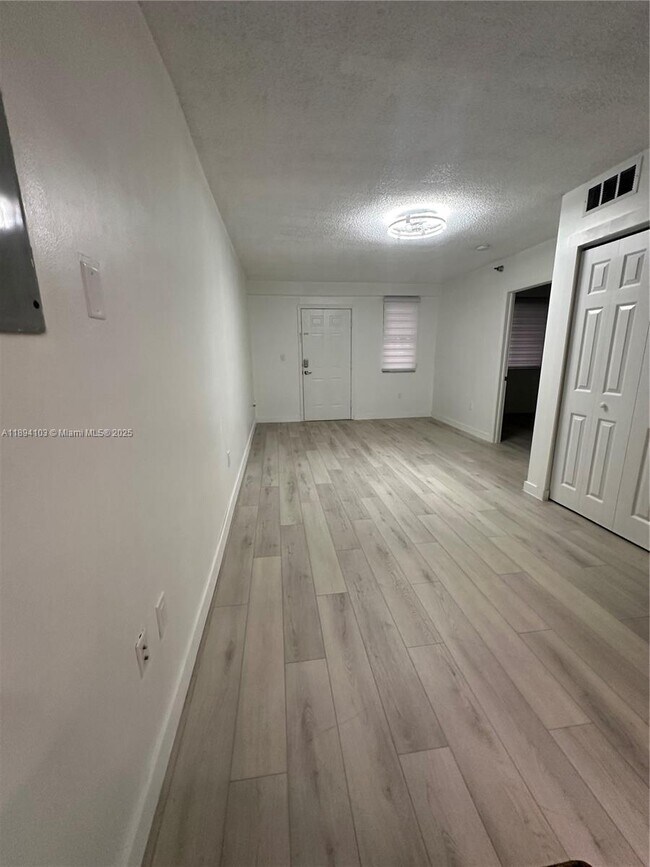 Building Photo - 1852 SW 7th St