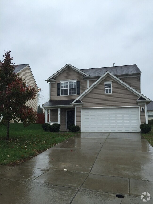 Building Photo - Three Bedroom in Canterfield Estates of Ha...