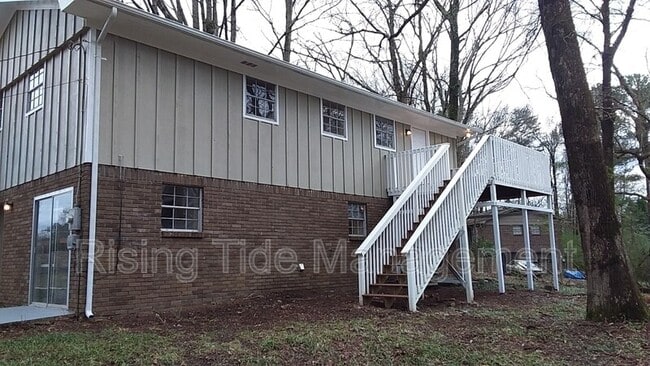 Building Photo - 5500 Crestview Dr