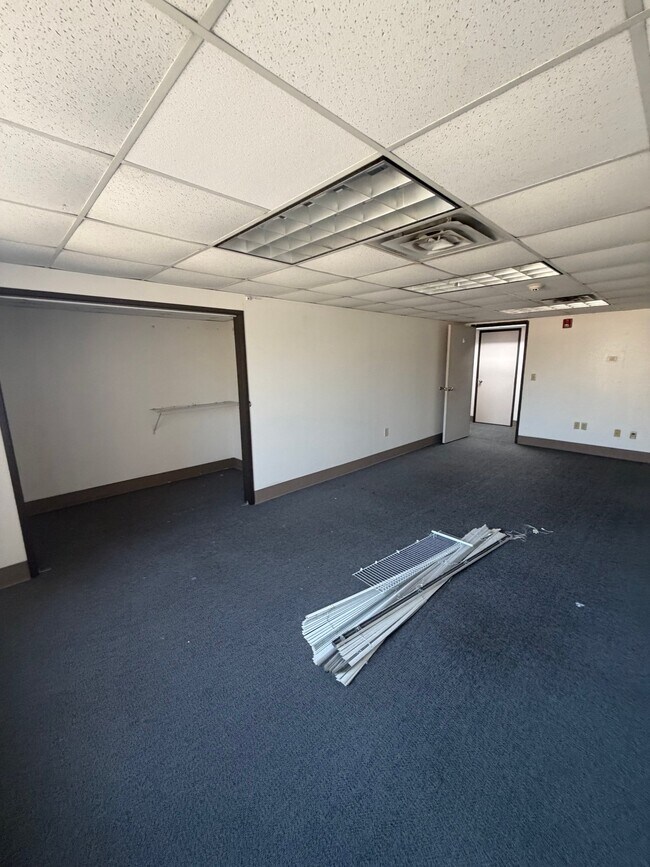 Building Photo - 1115 Columbus Ave