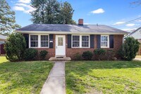 Building Photo - CITY OF FREDERICKSBURG 3 BEDROOM HOME FOR RENT