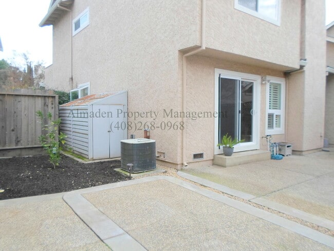 Building Photo - Remodeled Almaden Townhome in Great Location! Award Winning Schools! Central A/C!!