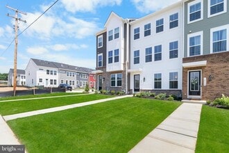 Building Photo - 1861 Shookstown Rd