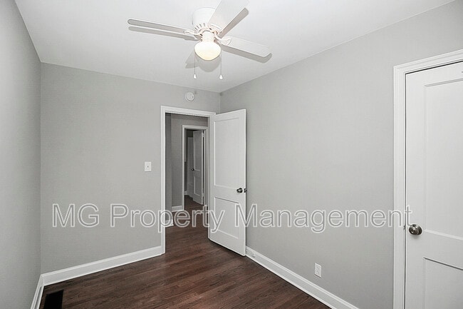 Building Photo - 1419 Herrin Ave