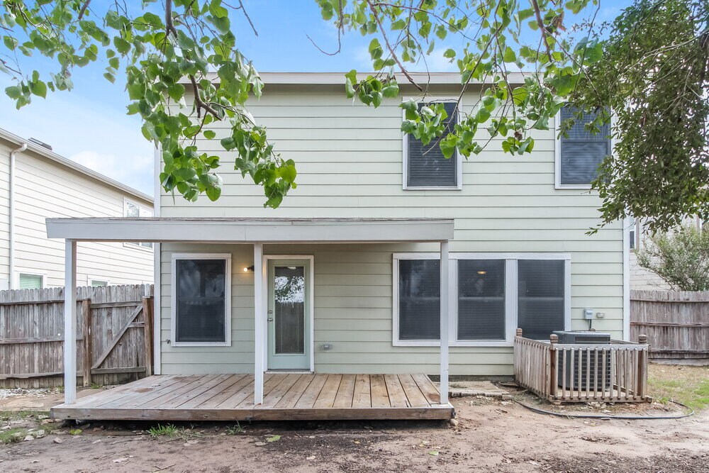 Building Photo - 7807 Pasture Spring Ln