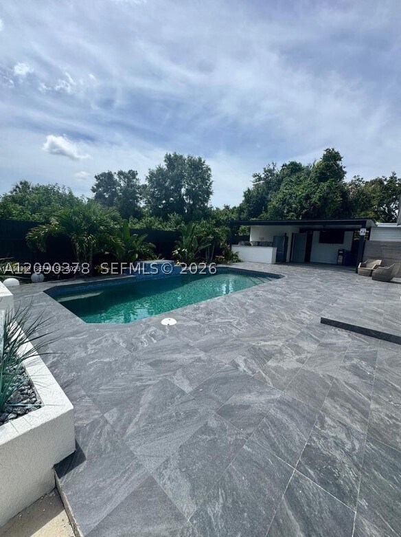 Building Photo - 3415 55th Dr E