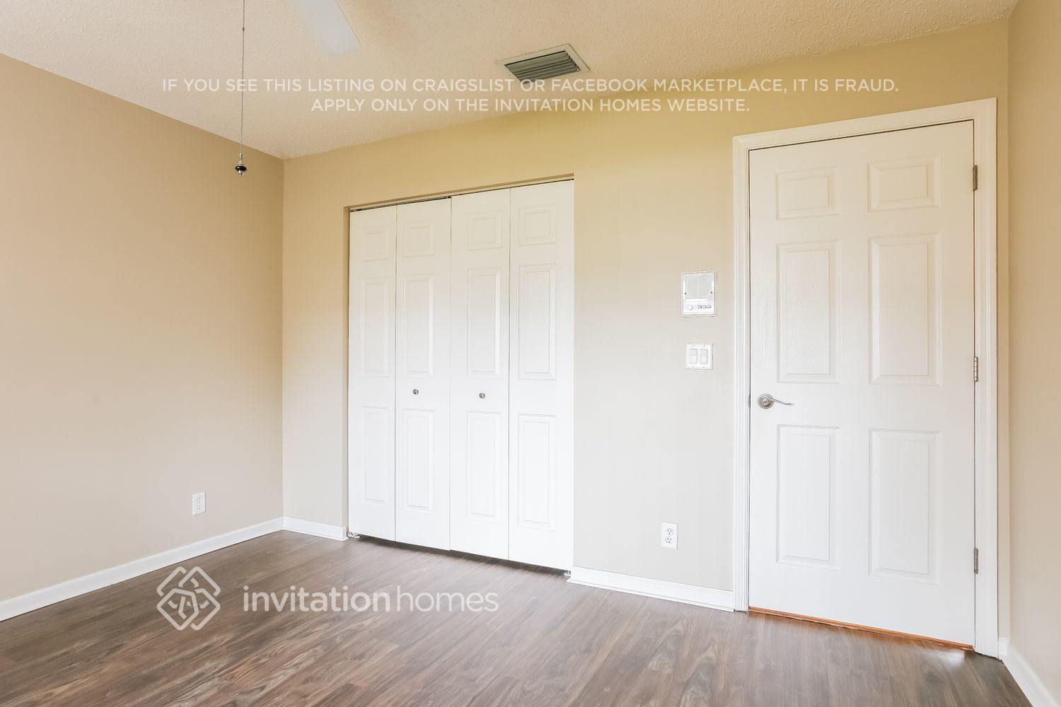 Building Photo - 10484 Lexington Cir S