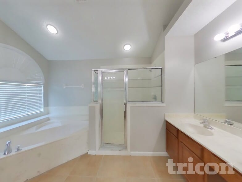 Building Photo - 12878 Dunns View Dr