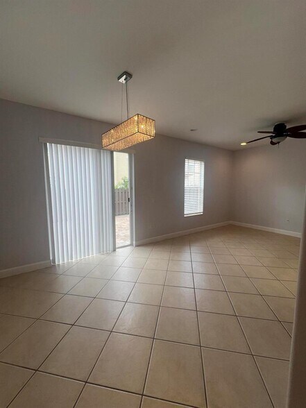 Building Photo - 8657 Blaze Ct