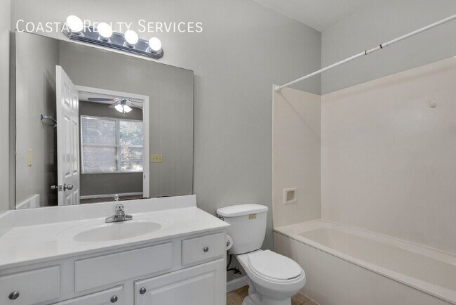 Building Photo - 1367 US-98