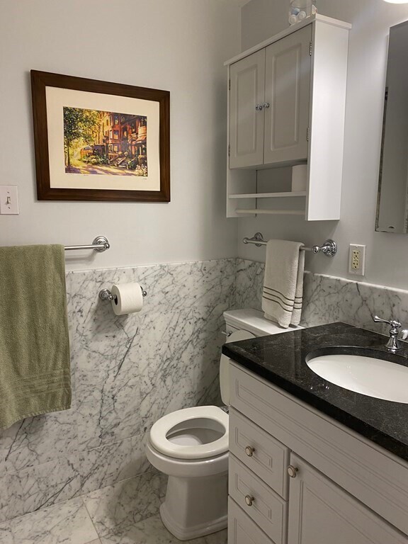 Building Photo - 89 Warren Ave