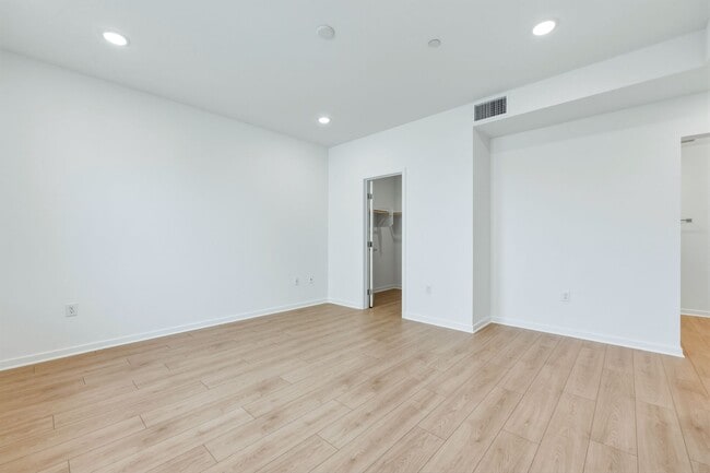 Building Photo - BRAND NEW 3 BEDROOM 2 BATH CONDO IN COVINA!